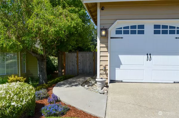 Tacoma, WA 98422,4409 Harbor Ridge CT NE