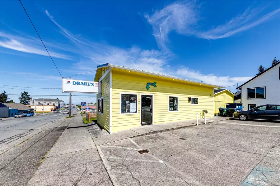 817 S Lincoln ST, Port Angeles, WA 98362