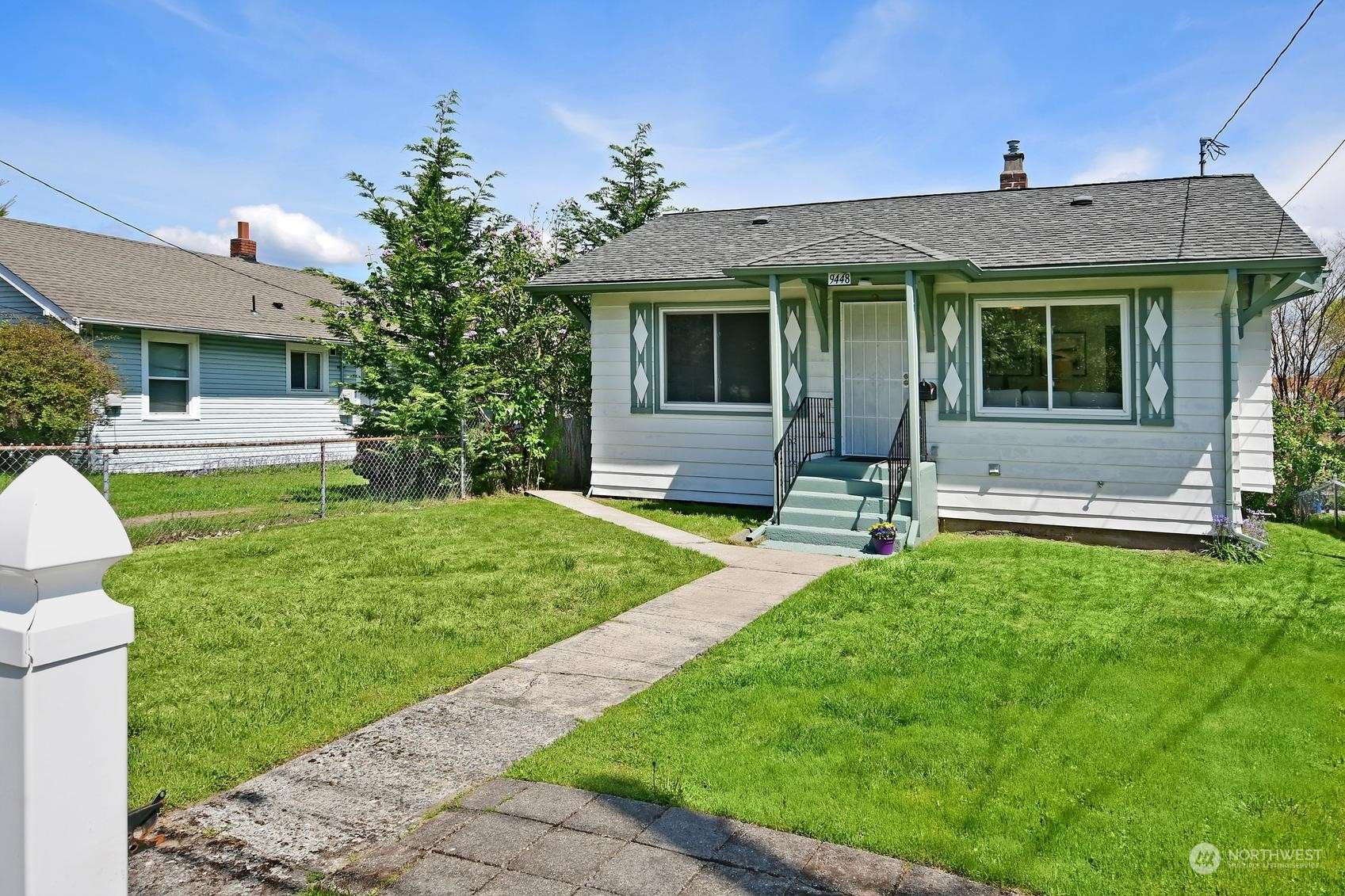 9448 18th AVE SW, Seattle, WA 98106