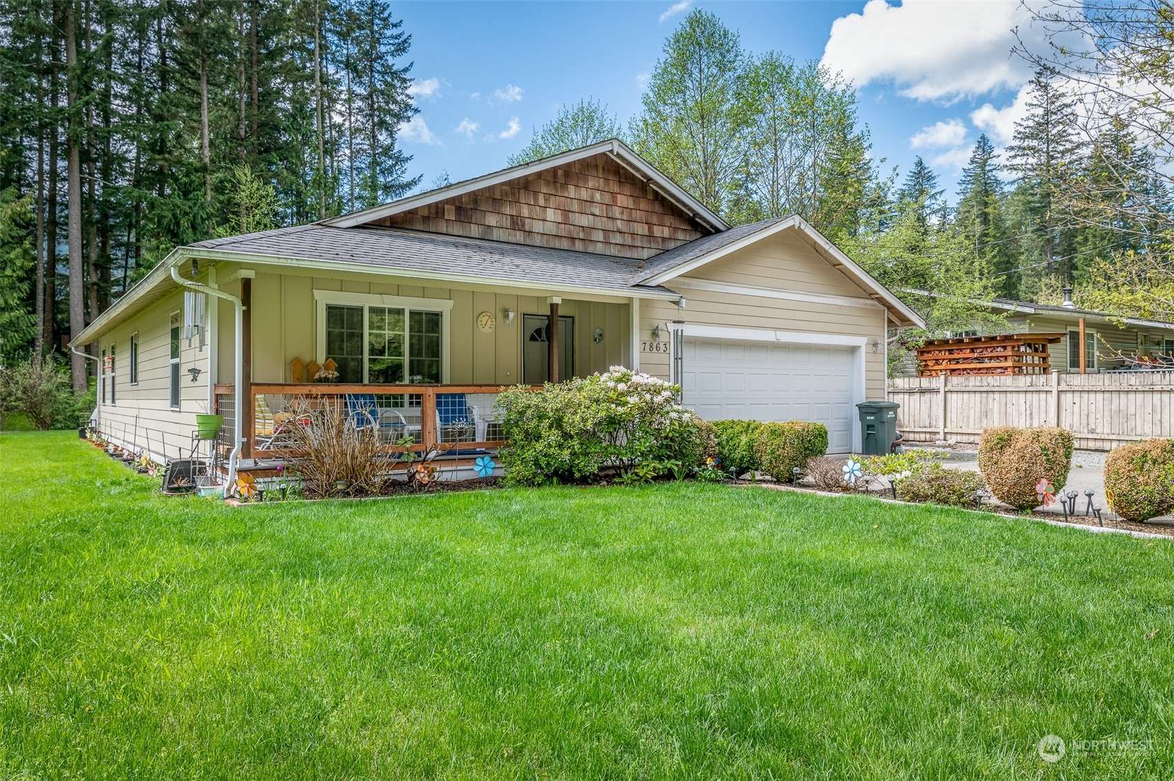 7863 Santa Fe TRL, Maple Falls, WA 98266