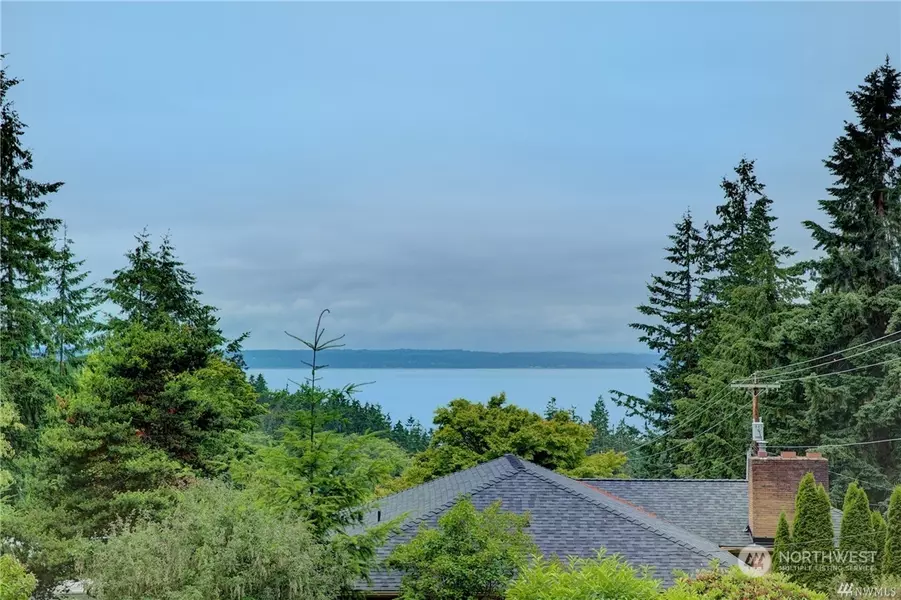 7210 176th ST SW, Edmonds, WA 98026