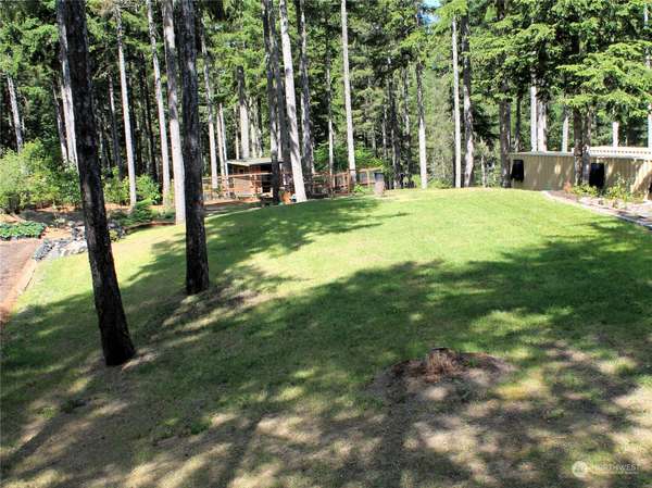 41 NE Pine Tree LN, Tahuya, WA 98588