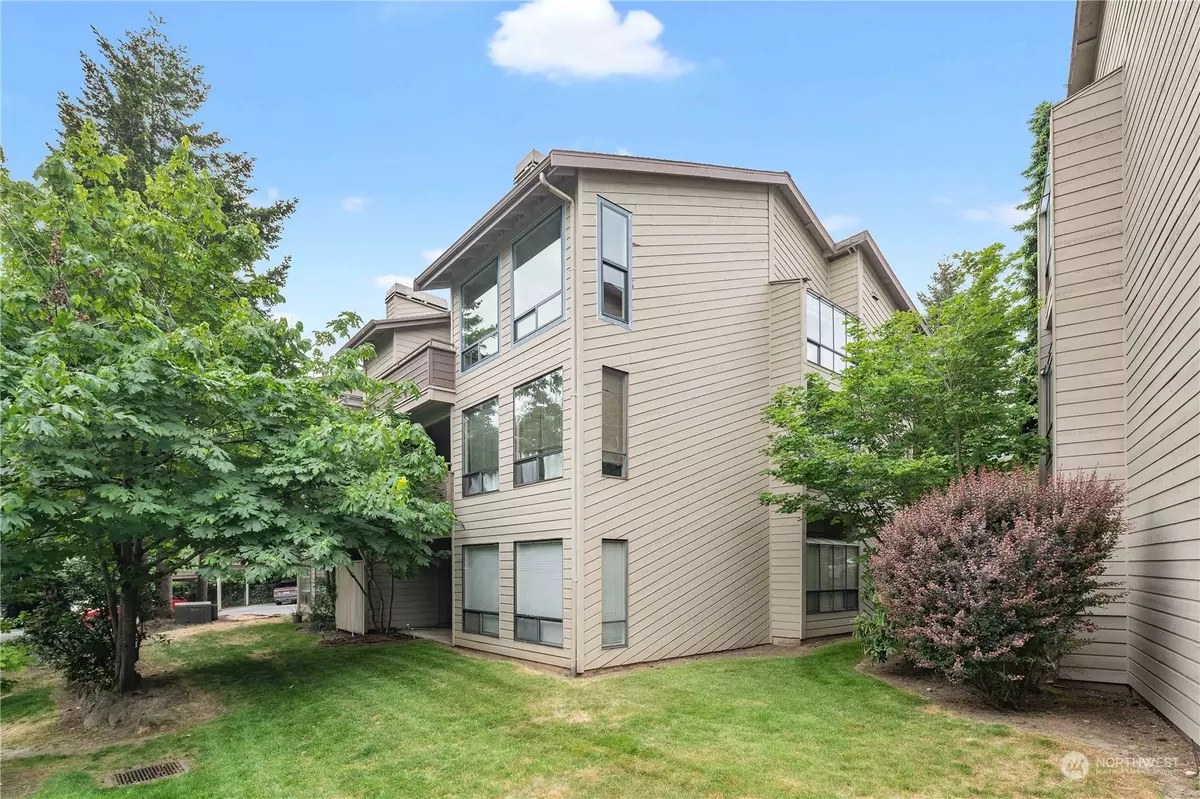 Tukwila, WA 98188,15175 Sunwood BLVD #DD31