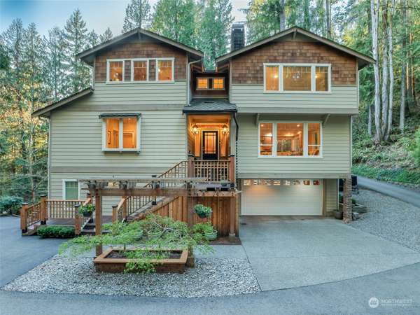 24810 SE Mirrormont DR, Issaquah, WA 98027