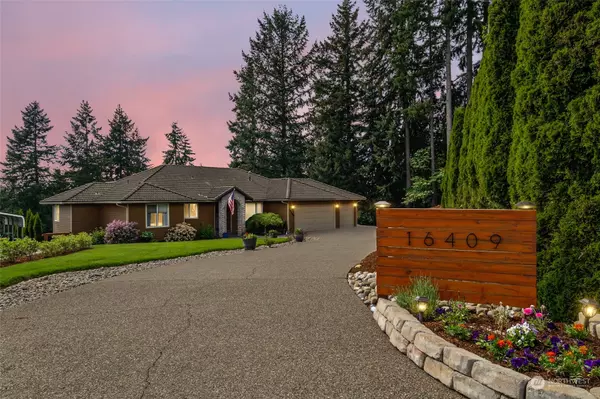 16409 44th Street Ct E, Lake Tapps, WA 98391