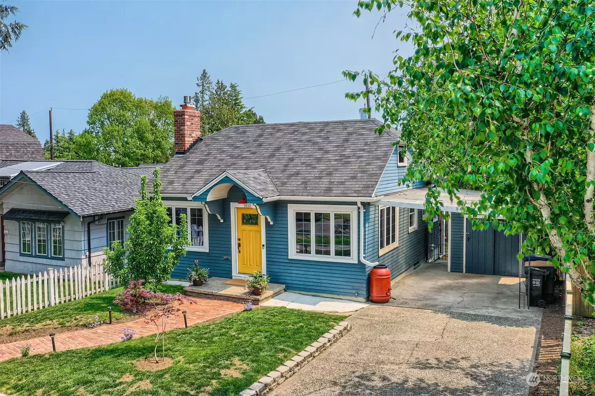 Seattle, WA 98116,3032 Walnut AVE SW