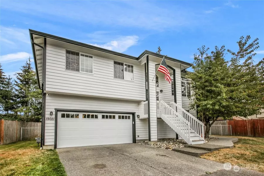 19021 Crown Ridge BLVD, Arlington, WA 98223