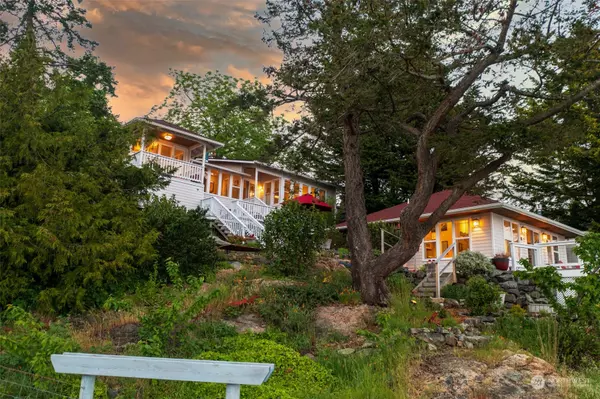 Orcas Island, WA 98280,8286 Orcas RD