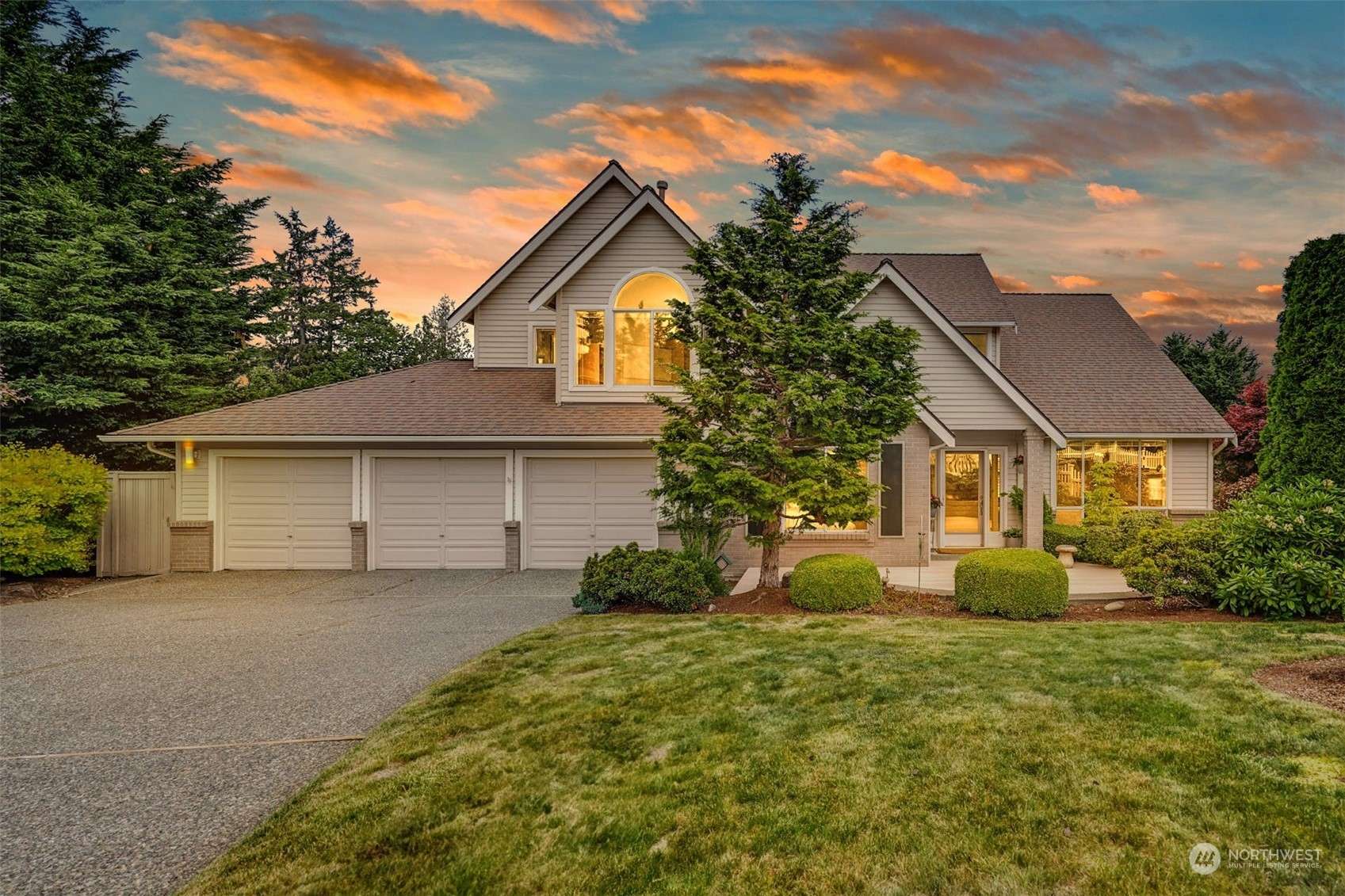 1806 230th CT NE, Sammamish, WA 98074