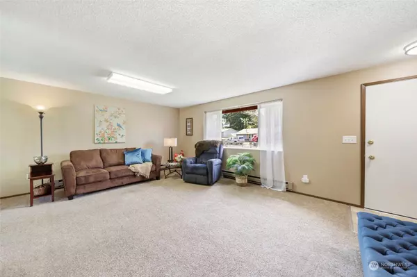 Olympia, WA 98513,5104 Vale CT SE