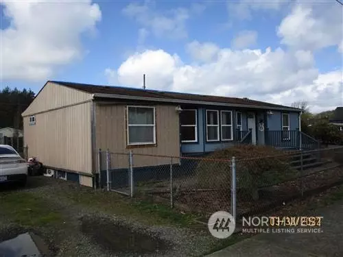 2015 Broadway AVE, Hoquiam, WA 98550