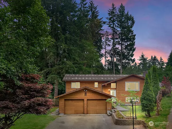 2079 NE Oriole WAY, Bremerton, WA 98311