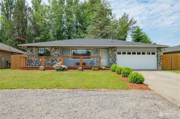 8425 Glendale DR, Blaine, WA 98230