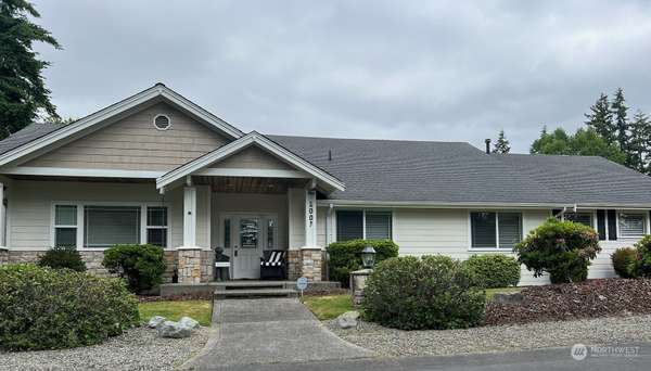 1007 119th ST NW, Gig Harbor, WA 98332