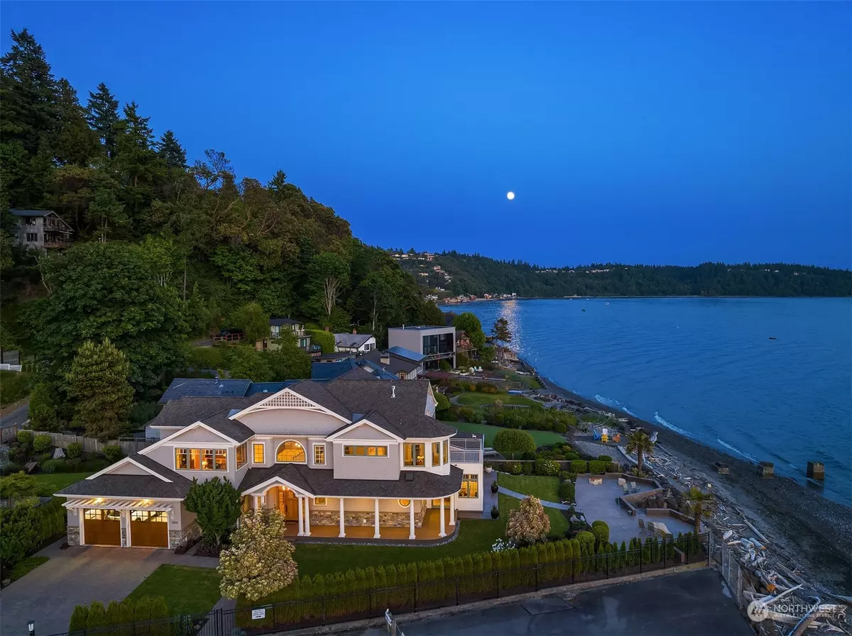 Burien, WA 98146,11824 Seola Beach DR SW