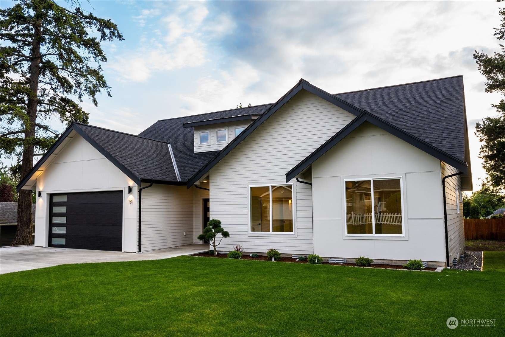 151 8th ST, Blaine, WA 98230