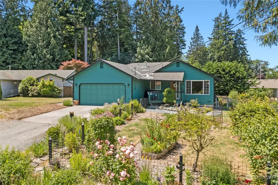 3084 Galena DR, Camano Island, WA 98282