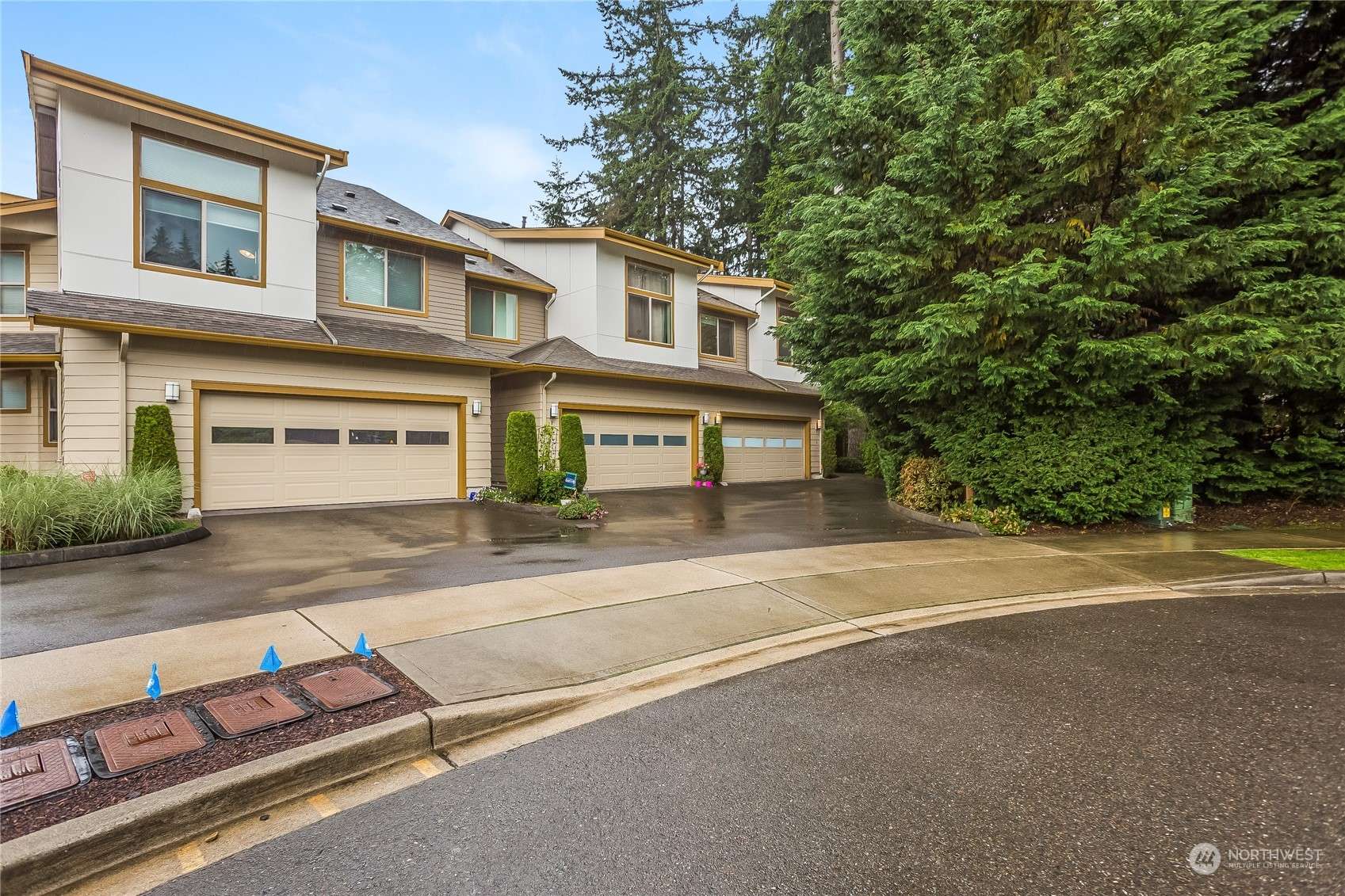 8504 130th PL SE #F103, Newcastle, WA 98056
