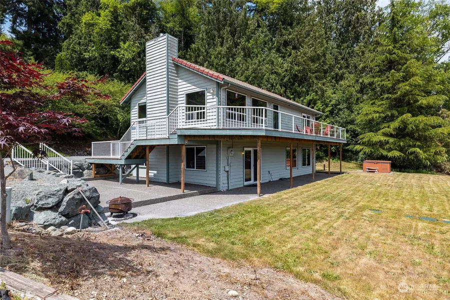 17393 Lake Terrace PL, Mount Vernon, WA 98274