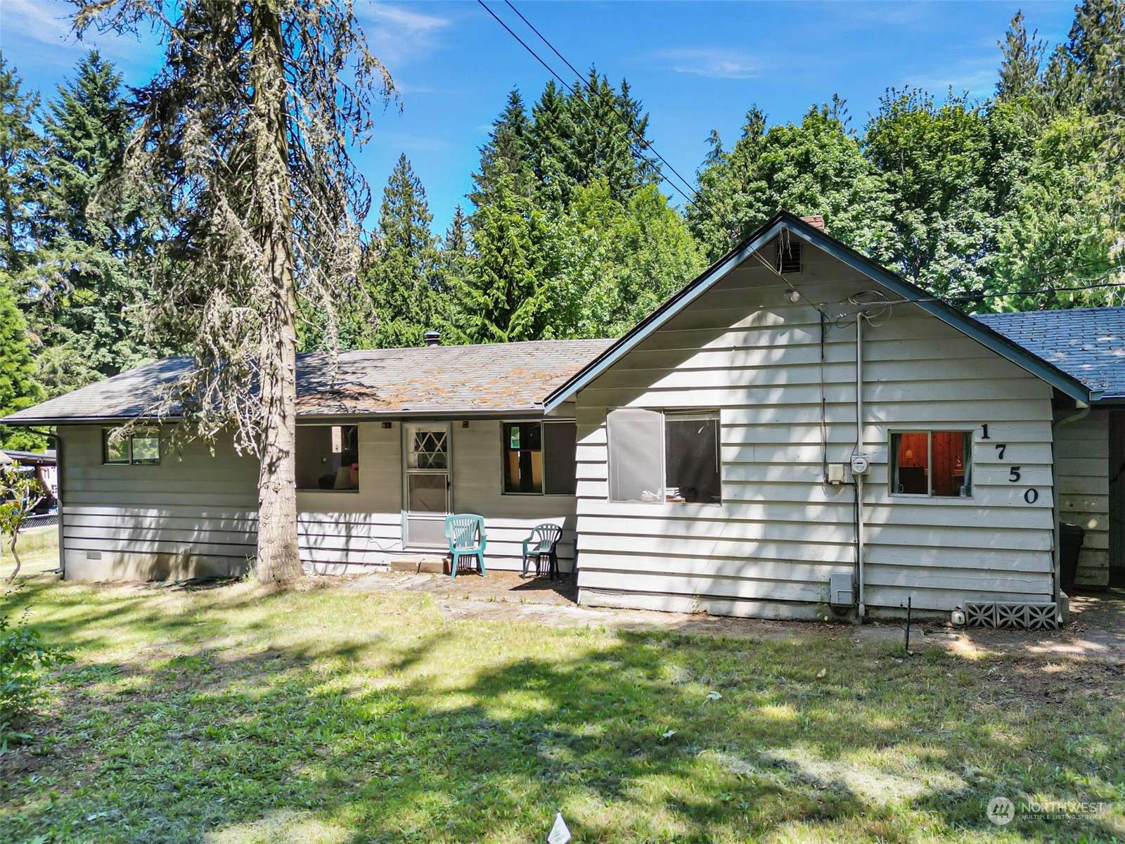 1750 NE Sipes LN, Bremerton, WA 98311
