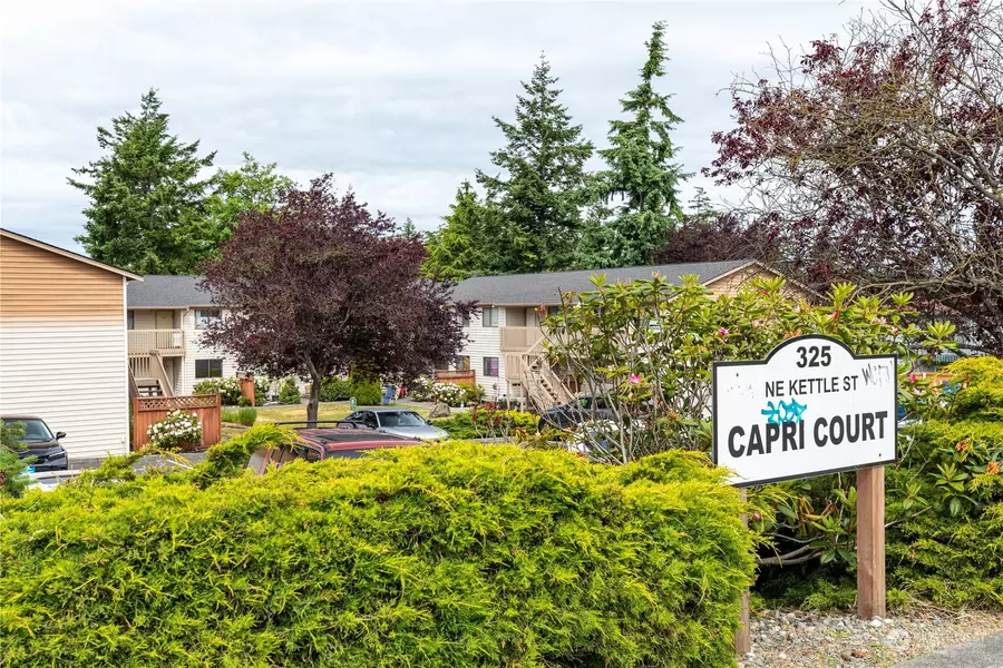 325 NE Kettle ST #105, Oak Harbor, WA 98277