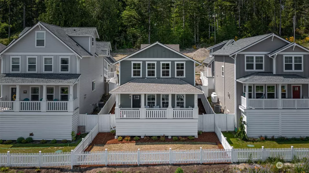 71 E Blackwell, Allyn, WA 98524