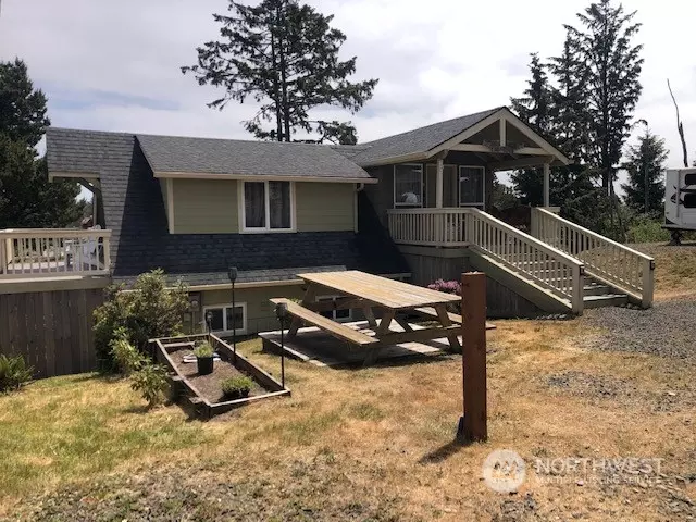 27012 K PL, Ocean Park, WA 98640