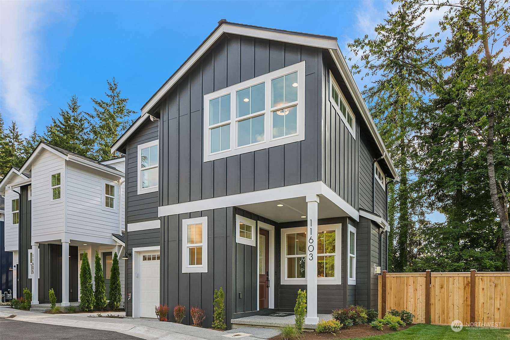 11603 NE 155th ST, Kirkland, WA 98034