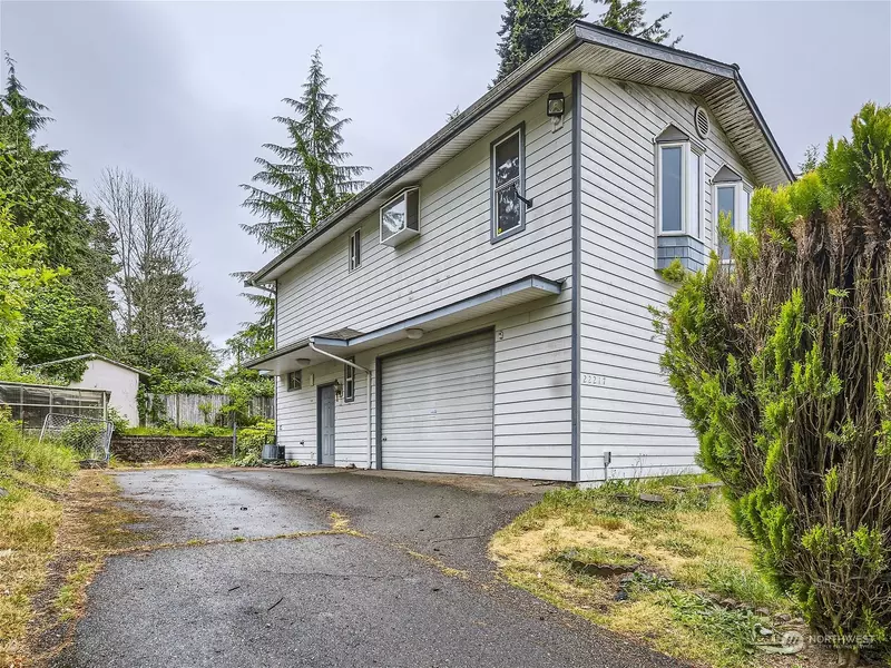 22217 65th AVE W, Mountlake Terrace, WA 98043