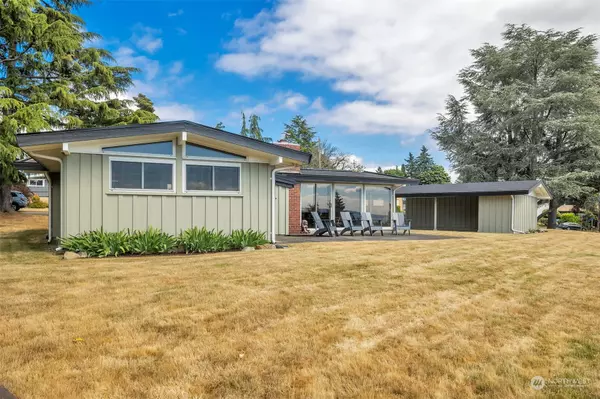 23045 Thunderbird DR S, Des Moines, WA 98198