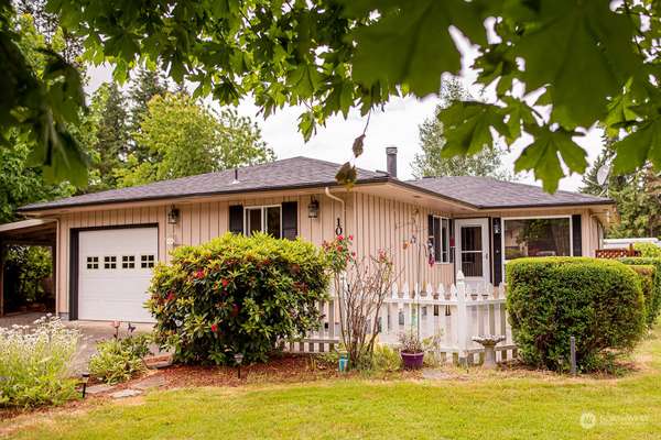 1003 Hilltop RD, Winlock, WA 98596