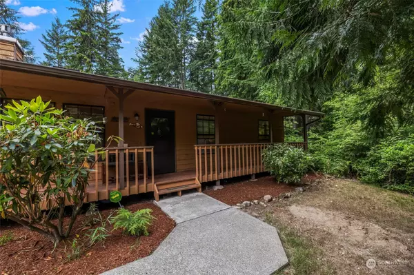 5510 SE Ravenridge CT, Port Orchard, WA 98367