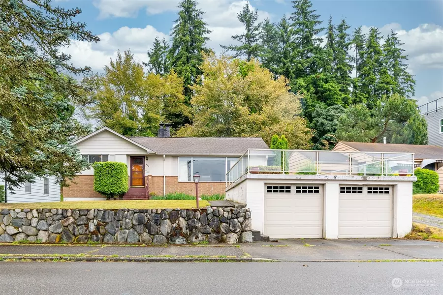 408 Windsor WAY NE, Renton, WA 98056