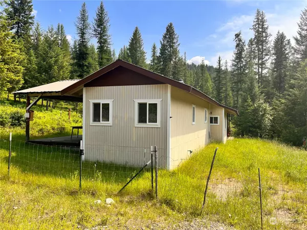 Curlew, WA 99118,16 Linda WAY