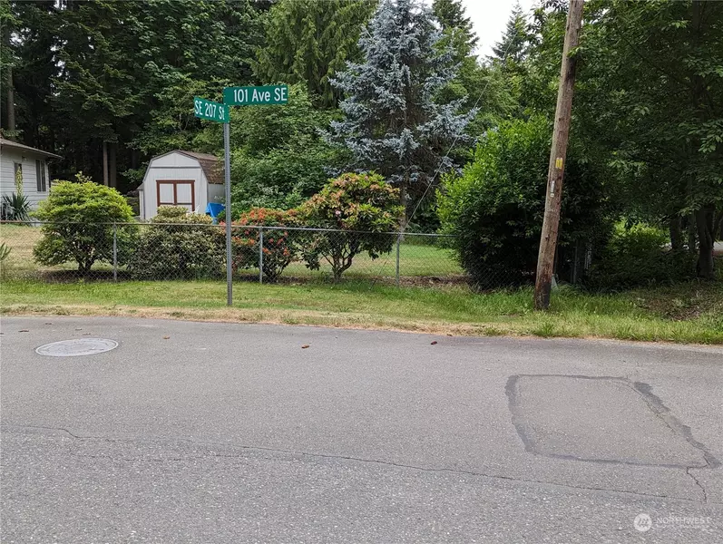 20625 101st AVE SE, Kent, WA 98031