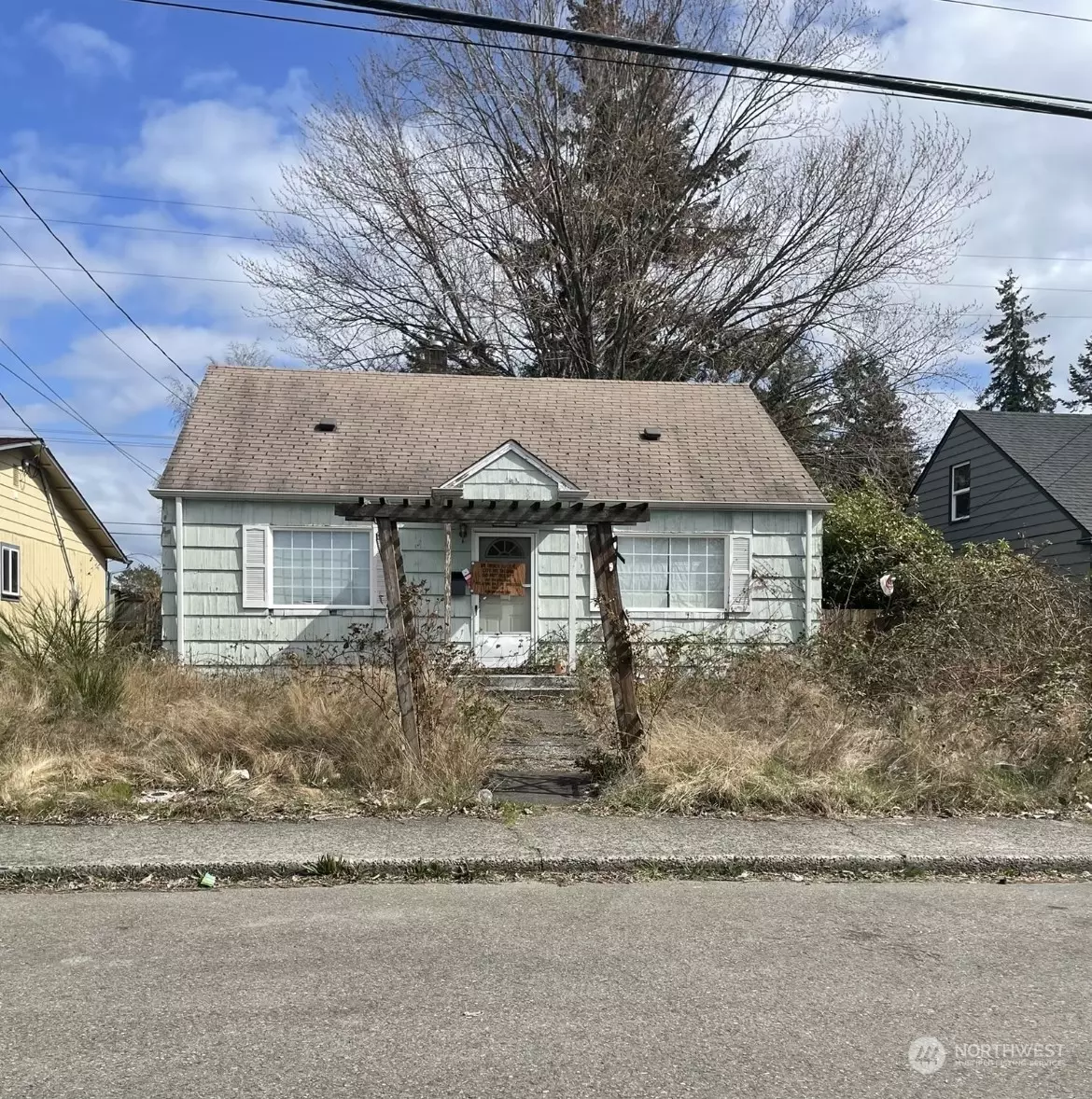 Tacoma, WA 98465,827 S Hawthorne ST