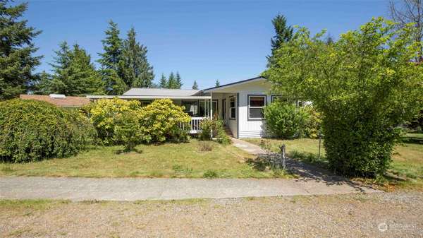 6813 SW Old Clifton RD, Port Orchard, WA 98367