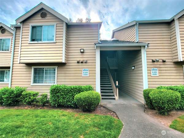 1835 S 286th LN #R104, Federal Way, WA 98003