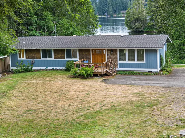 4354 W Panther Lake RD, Bremerton, WA 98312