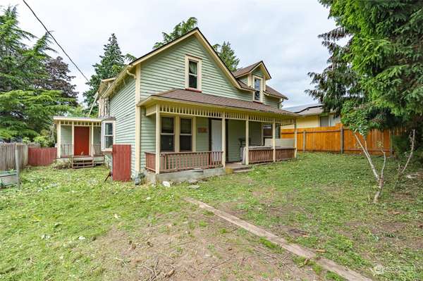 1208 23rd ST, Bellingham, WA 98225