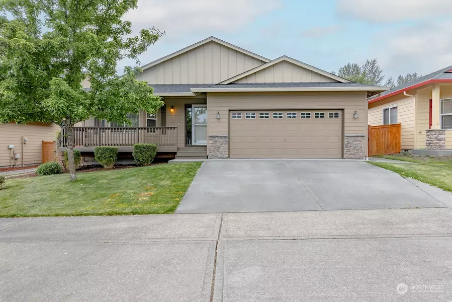 3619 Loren ST NE, Lacey, WA 98516