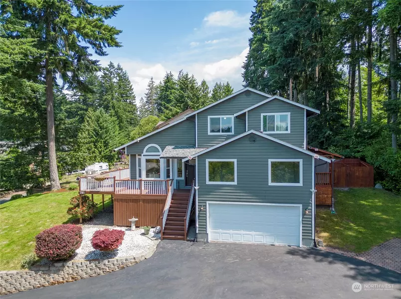 7911 Auklet DR SE, Olympia, WA 98513