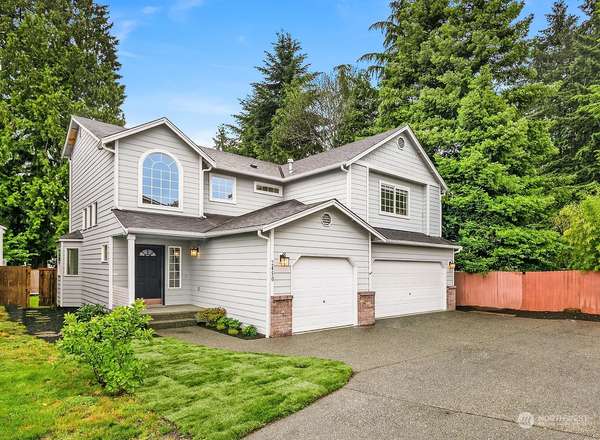 2450 Ferndale PL NE, Renton, WA 98056