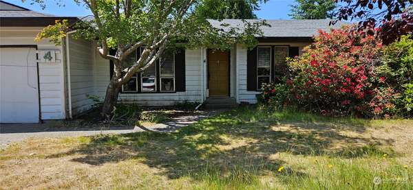 4 Trinity PL, Cosmopolis, WA 98537