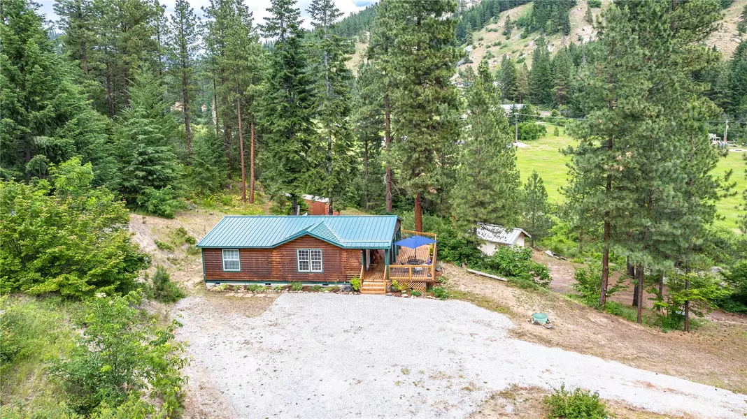 805 Stargazer LN, Leavenworth, WA 98826