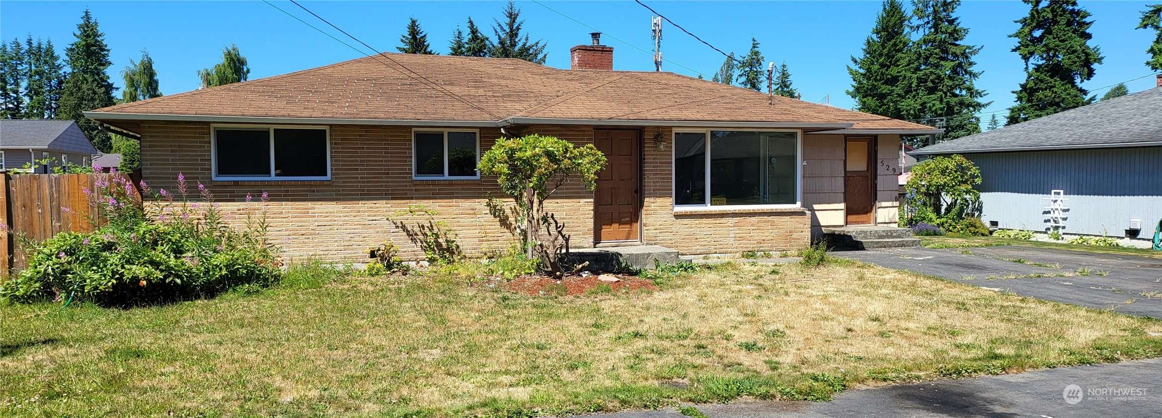 529 Tamarack DR, Everett, WA 98203