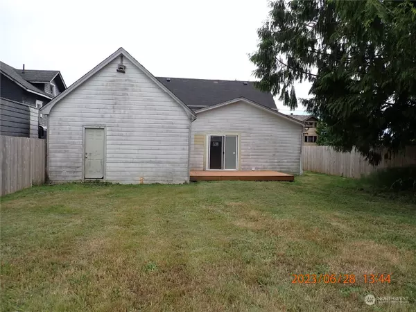 Hoquiam, WA 98550,616 3rd ST