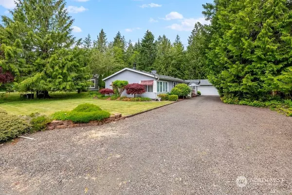 171 E Sea Vista LN, Grapeview, WA 98546