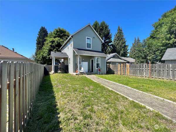 316 21st AVE, Longview, WA 98632