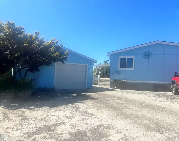 420 Cherry LN SW #218, Mattawa, WA 99349